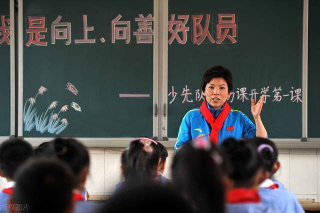 电影讲述的是一个发生在民国时期由一幅名画引发的飞贼对抗镖师的喋血故事，也是一个关于兄弟情的故事